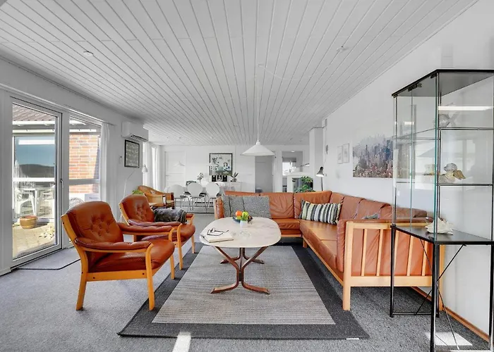 بيت للعطل Gorgeous In Hvide Sande With Sauna Bjerregård